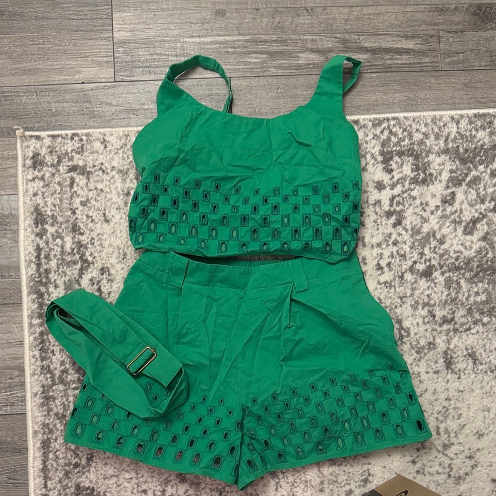Two piece short set